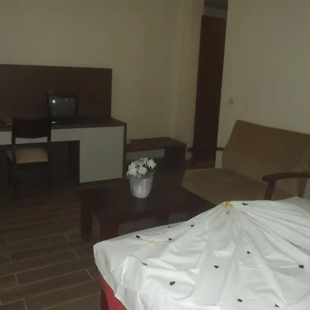 Selcuk Uygulama Oteli̇ Exterior foto